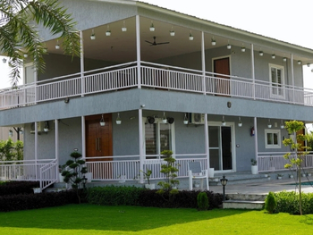 Swizz Island Farms Noida